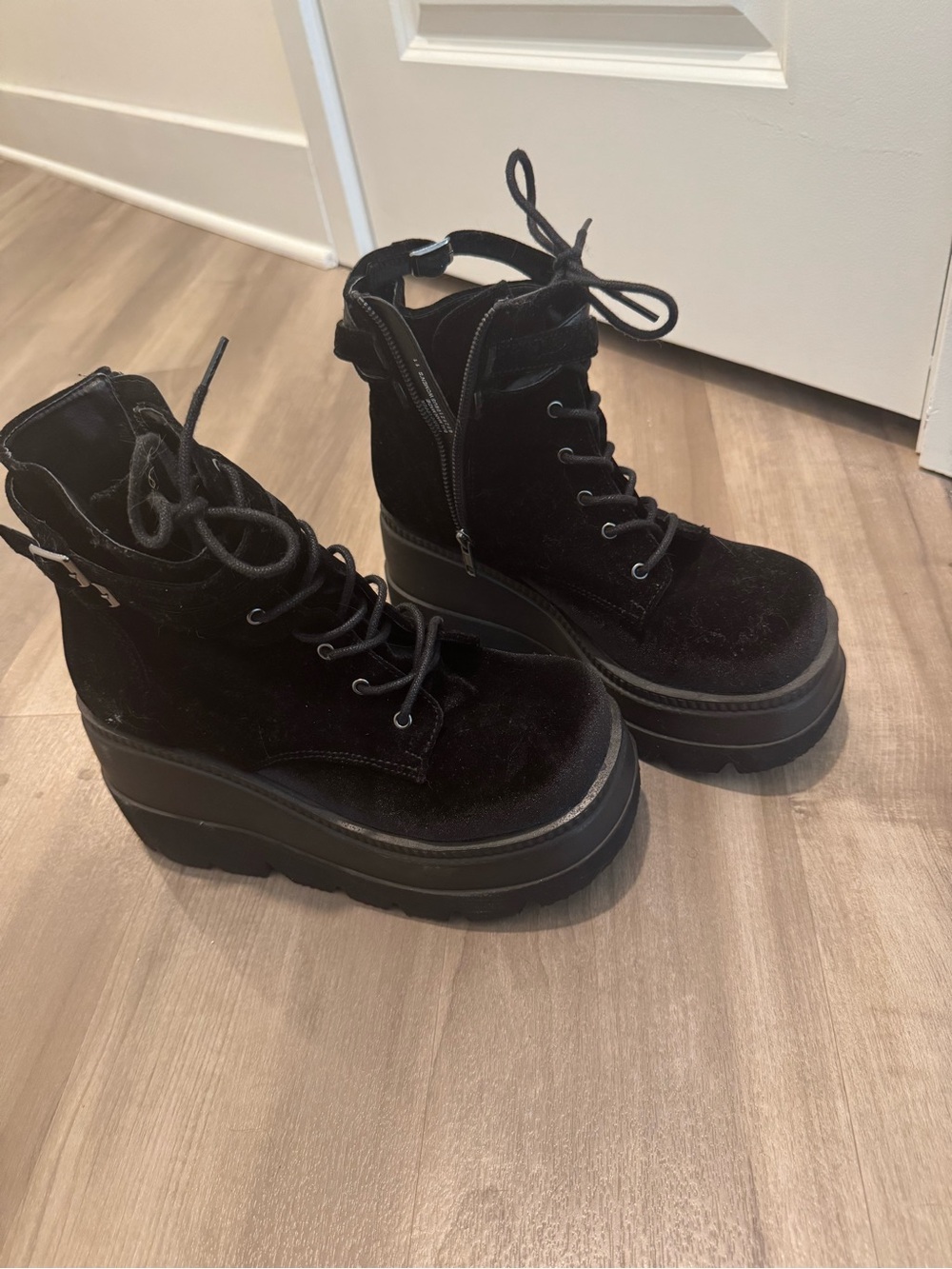 Dolls Kill Black suede Platform Lace-Up Women's Boots